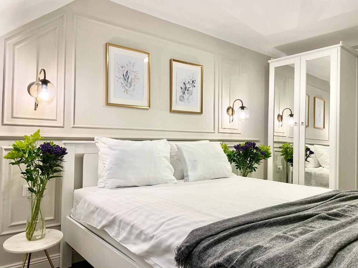 Kosher Hotel Lev Or Букурещ Екстериор снимка