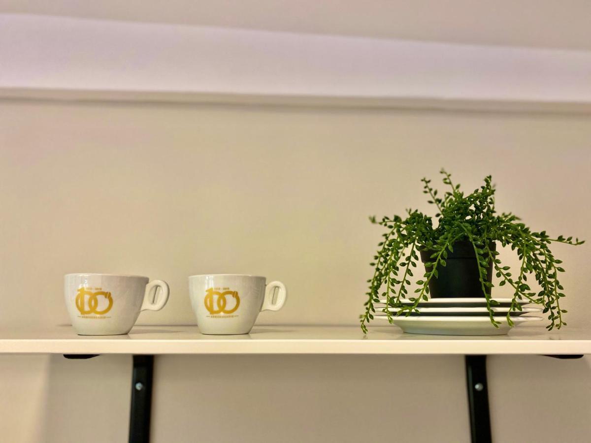 Kosher Hotel Lev Or Букурещ Екстериор снимка